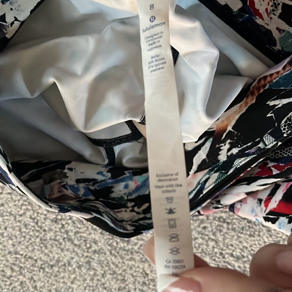 Lululemon Limited Edition Patterned Leggings - image 5